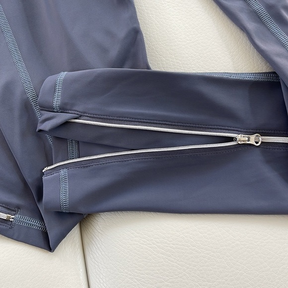 Victoria’s Secret Sport gray leggings size Small - Picture 3 of 6